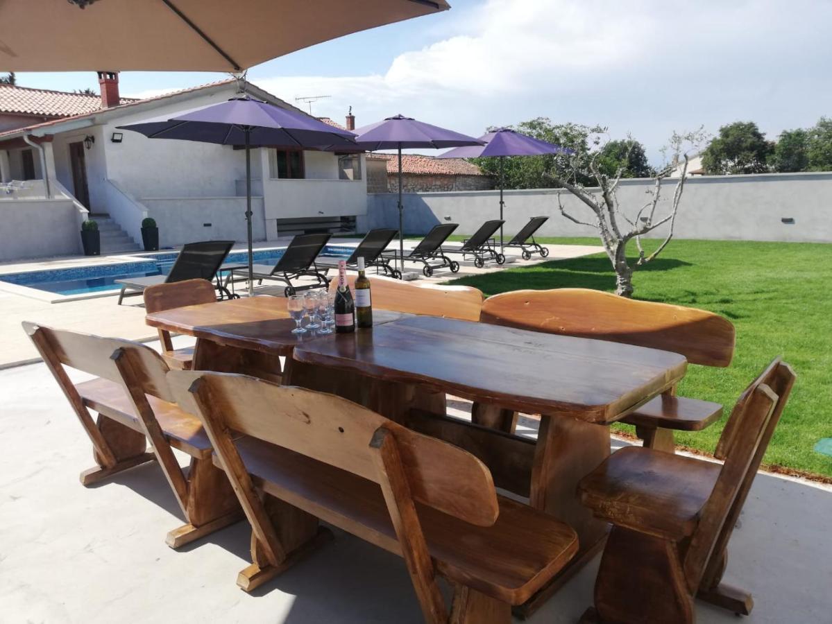 Holiday Home Victoria Пореч Екстериор снимка