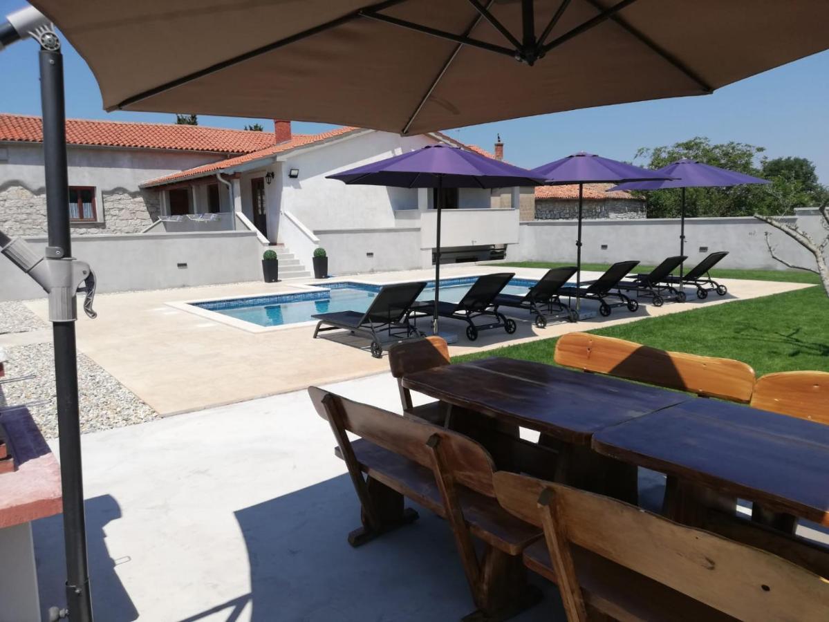 Holiday Home Victoria Пореч Екстериор снимка