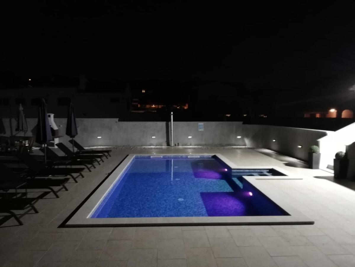 Holiday Home Victoria Пореч Екстериор снимка