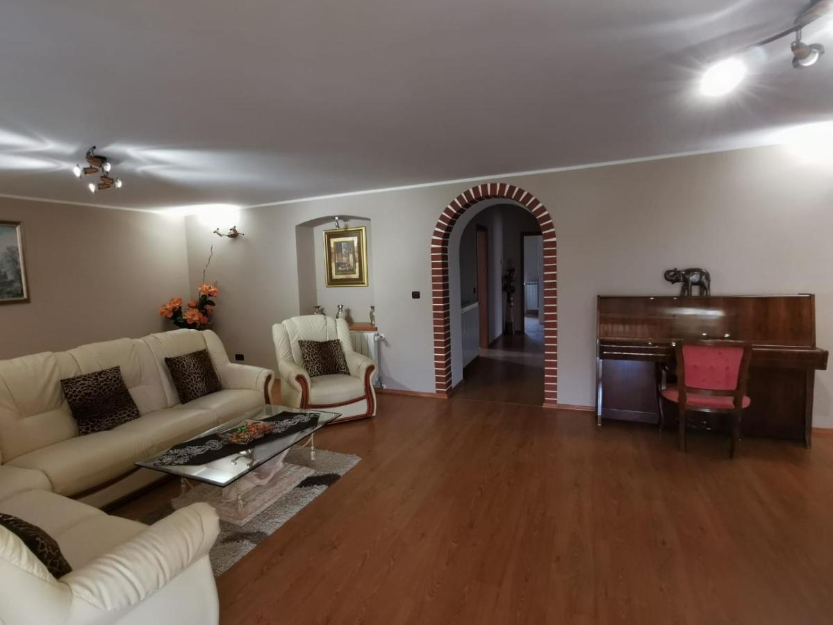 Holiday Home Victoria Пореч Екстериор снимка